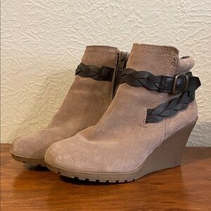 White Mountain Taupe Suede Wedge Ankle Boots with Black Braided Strap